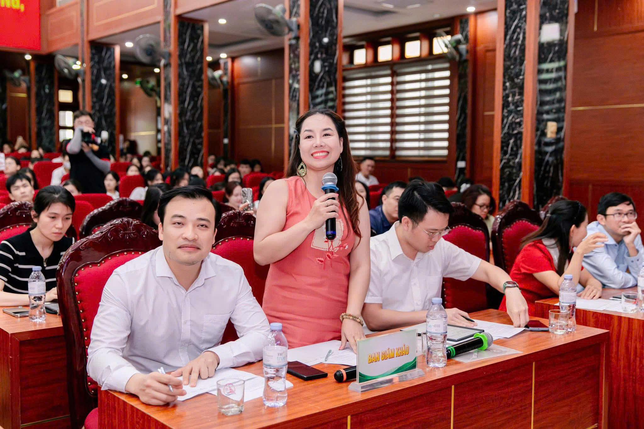 ký kết 13