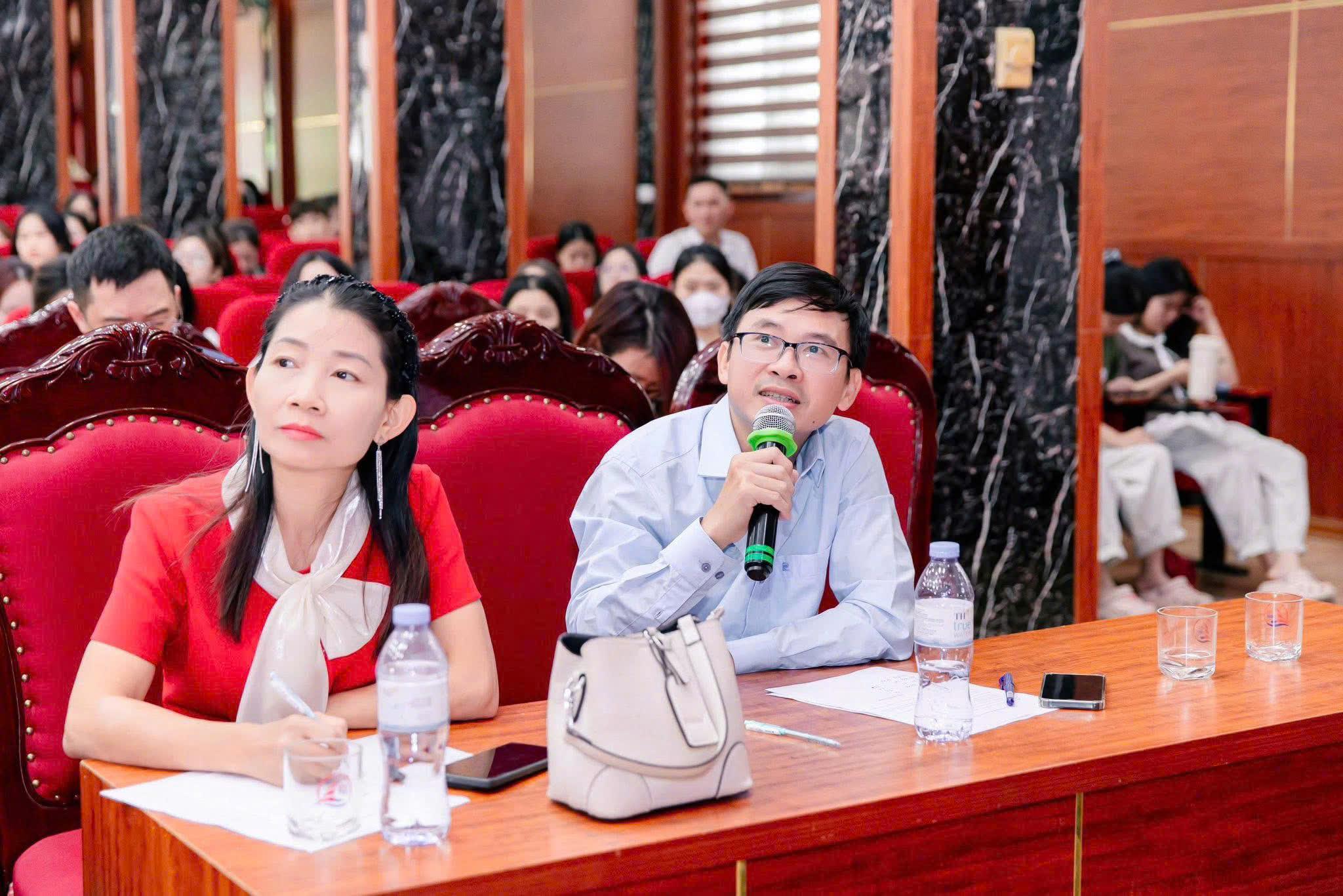 ký kết 15