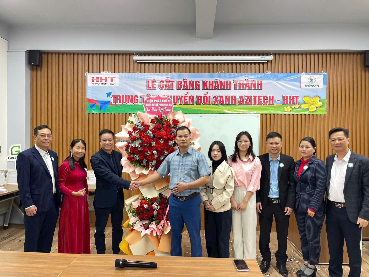  VIỆT NAM TRƯỚC CƠ HỘI LỚN NHẤT CỦA THẾ KỶ- AI KHÔNG _XANH_ SẼ BỊ BỎ LẠI! 2